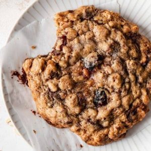 Oatmeal Almond Cranberry Cookie